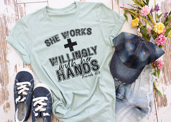 She works willingly with her hands - 1